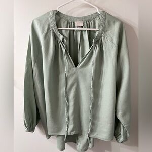 A New Day Raglan Long-Sleeve Tie-Front top. Large. Green.